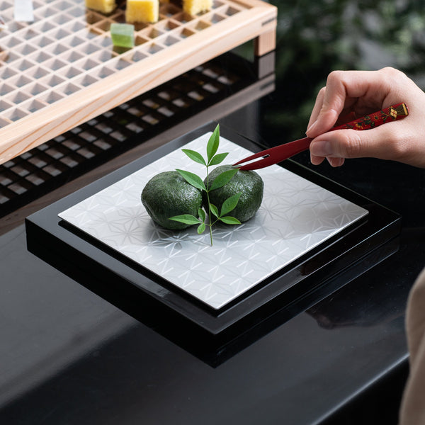 alart-aluminum-hemp-leaf-pattern-lacquerware-serving-tray-musubi-kiln-quality-japanese-tablewares-and-gifts-249877.jpg