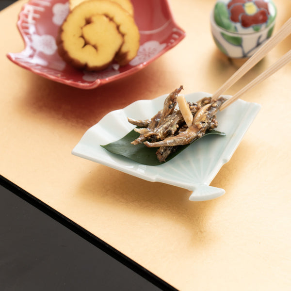 arita-porcelain-lab-yazaemon-pine-tree-fan-gourd-celadon-small-plate-set-musubi-kiln-quality-japanese-tablewares-and-gifts-822572.jpg