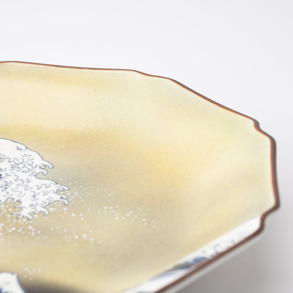 bizan-kiln-hokusai-wave-kutani-decorative-plate-large-musubi-kiln-quality-japanese-tablewares-and-gifts-682313.jpg