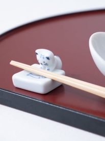 cat-mate-hasami-chopstick-rest-musubi-kiln-quality-japanese-tablewares-and-gifts-688593.jpg