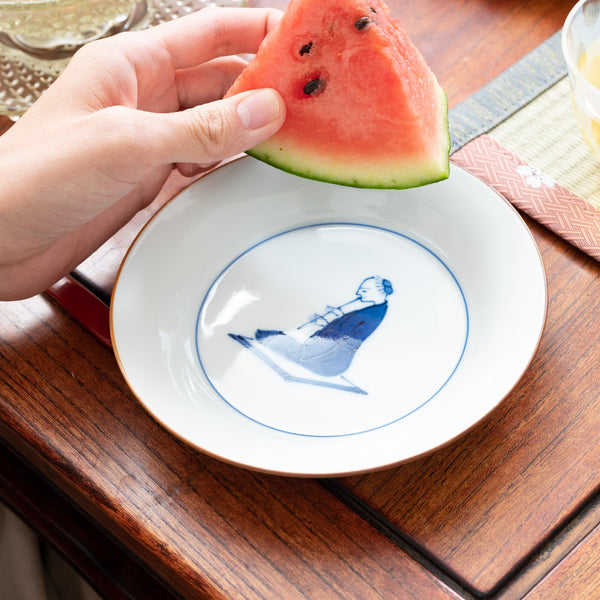 choemon-flute-player-kutani-round-plate-musubi-kiln-quality-japanese-tablewares-and-gifts-777617.jpg