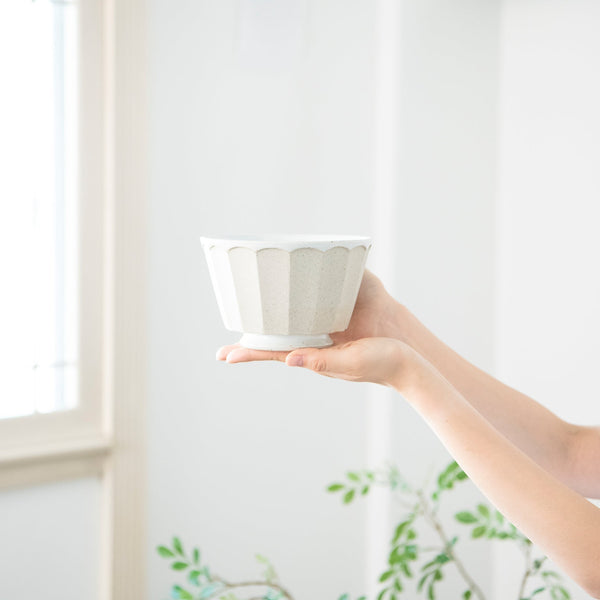 earth-white-hasami-ware-donburi-bowl-m-musubi-kiln-quality-japanese-tablewares-and-gifts-262189.jpg