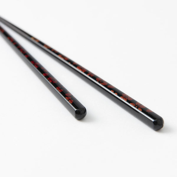 fluttering-sakura-yamanaka-lacquerware-set-of-two-pairs-of-chopsticks-23-cm-91-in-21-cm-83-in-musubi-kiln-quality-japanese-tablewares-and-gifts-510979.jpg