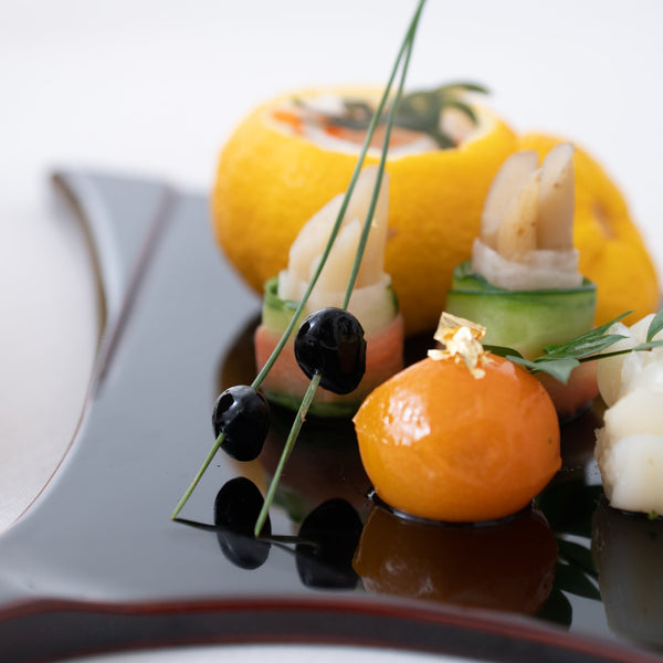 ginkgo-leaf-echizen-lacquerware-plate-musubi-kiln-quality-japanese-tablewares-and-gifts-727511.jpg