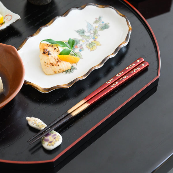 golden-sakura-yamanaka-lacquerware-set-of-two-pairs-of-chopsticks-23-cm-9-in-musubi-kiln-quality-japanese-tablewares-and-gifts-186212.jpg