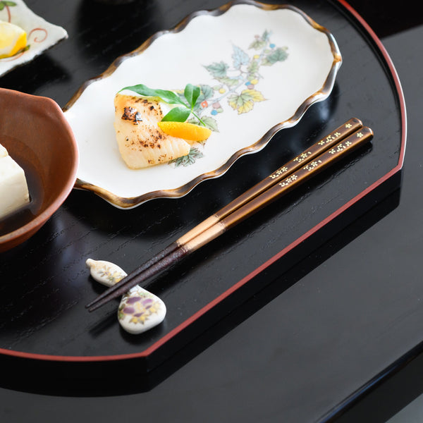 golden-sakura-yamanaka-lacquerware-set-of-two-pairs-of-chopsticks-23-cm-9-in-musubi-kiln-quality-japanese-tablewares-and-gifts-983798.jpg