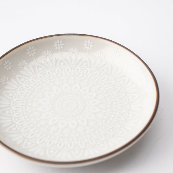 hachi-kutani-mandala-sauce-plate-musubi-kiln-quality-japanese-tablewares-and-gifts-709237.jpg