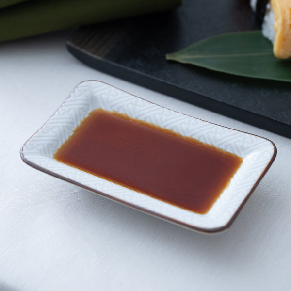 hachi-kutani-wave-mtfuji-sauce-plate-musubi-kiln-quality-japanese-tablewares-and-gifts-642901.jpg
