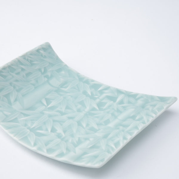 hataman-touen-moist-bamboo-imari-nabeshima-ware-side-plate-musubi-kiln-quality-japanese-tablewares-and-gifts-686850.jpg