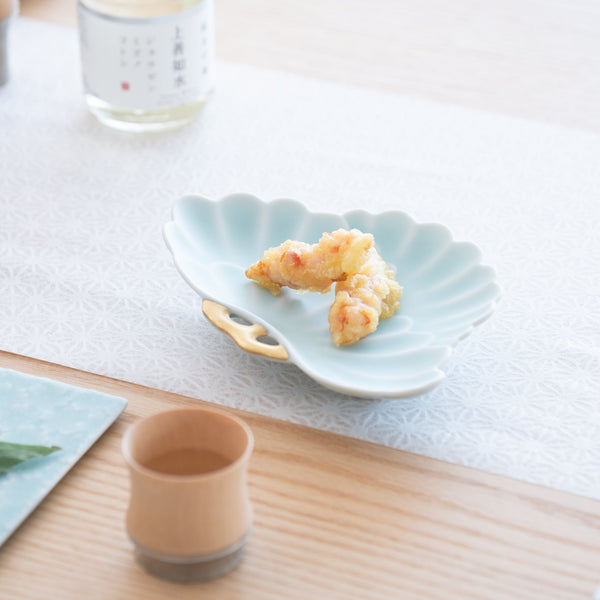 hataman-touen-moist-gold-pine-imari-nabeshima-ware-plate-musubi-kiln-quality-japanese-tablewares-and-gifts-610302.jpg