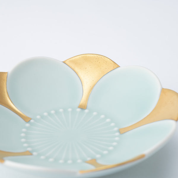 hataman-touen-moist-gold-plum-blossom-imari-nabeshima-ware-side-plate-musubi-kiln-quality-japanese-tablewares-and-gifts-629333.jpg