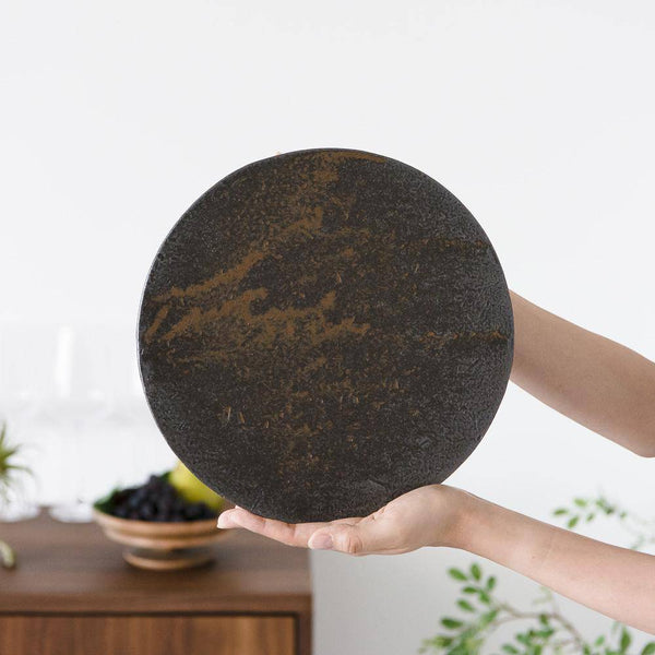 hibino-ash-glaze-mino-ware-footed-round-plate-98-in-musubi-kiln-quality-japanese-tablewares-and-gifts-919146.jpg