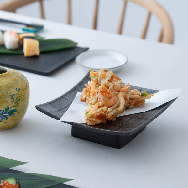 hibino-carbonized-ginsai-checkered-mino-ware-plate-musubi-kiln-quality-japanese-tablewares-and-gifts-928303.jpg
