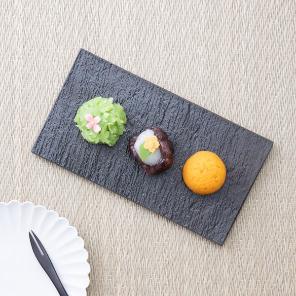 hibino-kokuto-black-mino-ware-rectangle-plate-85in-musubi-kiln-quality-japanese-tablewares-and-gifts-233614.jpg