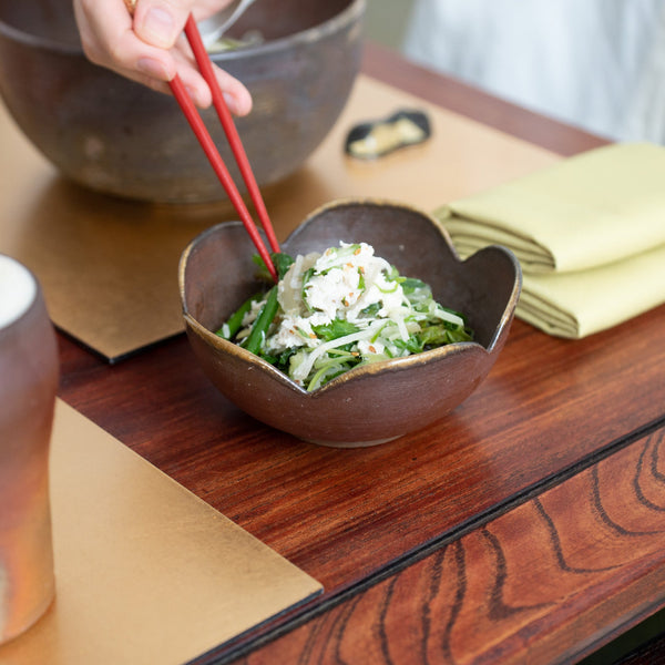 hozan-kiln-bizen-ware-flower-shaped-kobachi-bowl-musubi-kiln-quality-japanese-tablewares-and-gifts-299274.jpg