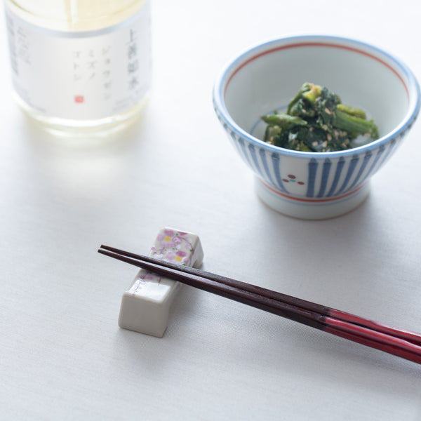 hozan-kiln-pink-weeping-cherry-kyo-ware-chopstick-rest-set-musubi-kiln-quality-japanese-tablewares-and-gifts-741403.jpg