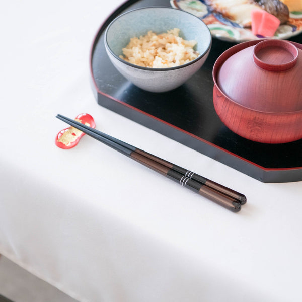 ishida-omine-wakasa-lacquer-extra-large-chopsticks-235-cm-93-in-musubi-kiln-quality-japanese-tablewares-and-gifts-971658.jpg