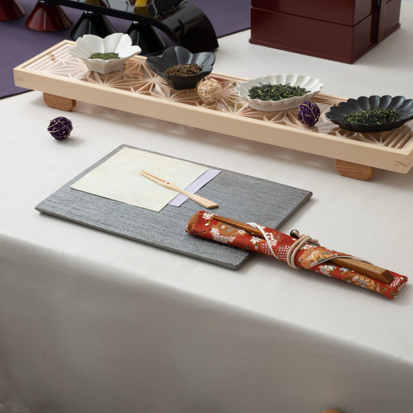 issou-spring-flowers-nishijin-ori-brocade-chopsticks-case-musubi-kiln-quality-japanese-tablewares-and-gifts-703677.jpg