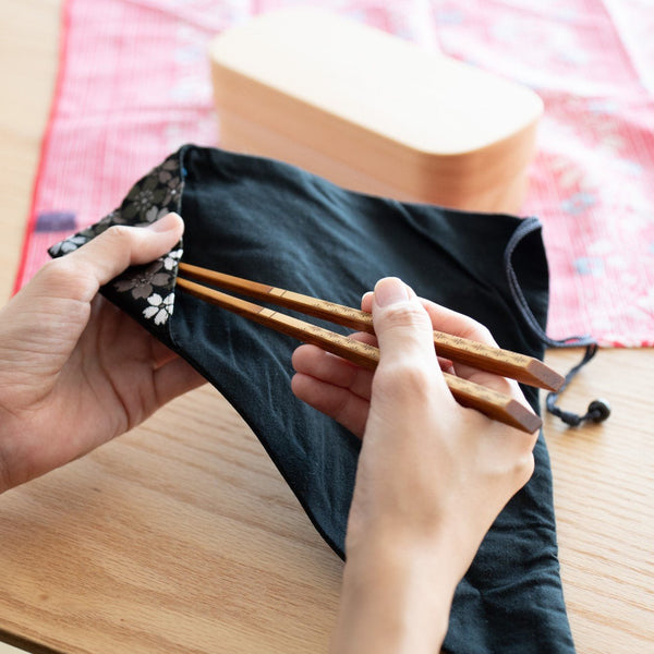 issou-winter-sakura-nishijin-ori-brocade-chopsticks-case-musubi-kiln-quality-japanese-tablewares-and-gifts-851880.jpg