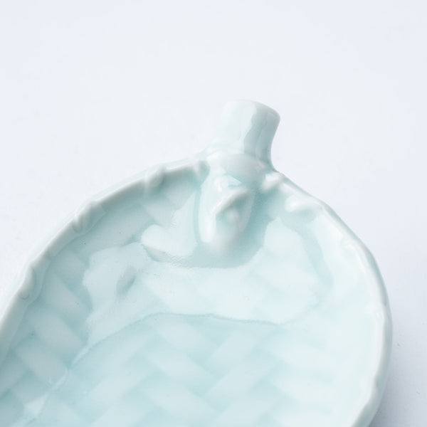 kaizan-kiln-gourd-celadon-arita-plate-musubi-kiln-quality-japanese-tablewares-and-gifts-638123.jpg