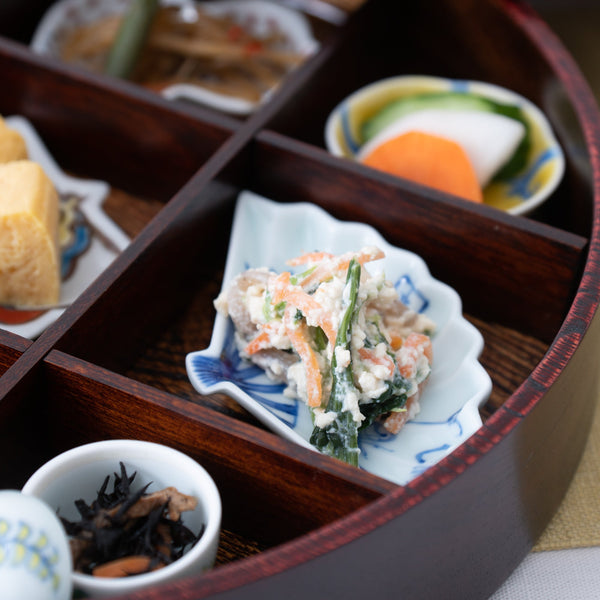 keizan-kiln-choju-giga-arita-fan-shaped-sauce-plate-musubi-kiln-quality-japanese-tablewares-and-gifts-100121.jpg