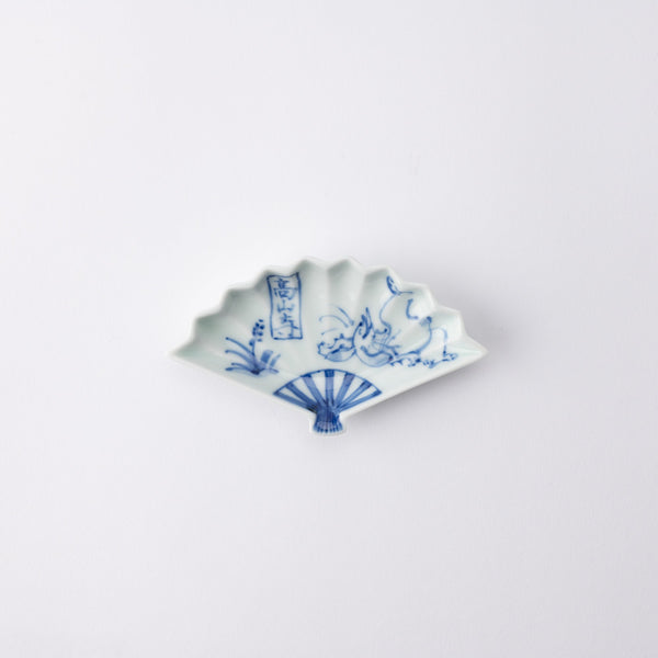keizan-kiln-choju-giga-arita-fan-shaped-sauce-plate-musubi-kiln-quality-japanese-tablewares-and-gifts-933843.jpg