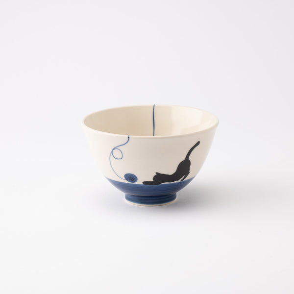 kikusho-kiln-blue-yarn-cat-hasami-japanese-rice-bowl-musubi-kiln-quality-japanese-tablewares-and-gifts-526977.jpg