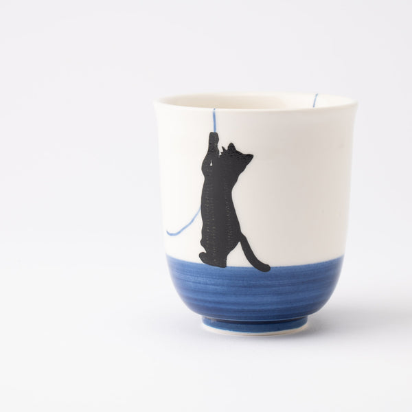 kikusho-kiln-blue-yarn-cat-hasami-yunomi-japanese-teacup-musubi-kiln-quality-japanese-tablewares-and-gifts-501787.jpg