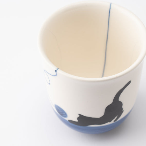 kikusho-kiln-blue-yarn-cat-hasami-yunomi-japanese-teacup-musubi-kiln-quality-japanese-tablewares-and-gifts-550366.jpg