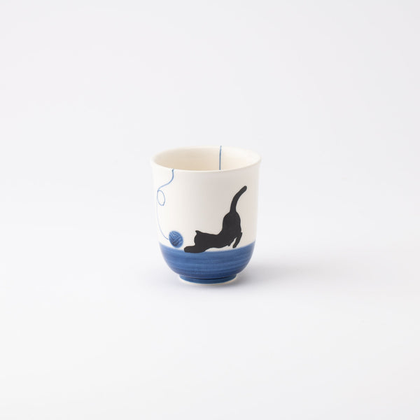 kikusho-kiln-blue-yarn-cat-hasami-yunomi-japanese-teacup-musubi-kiln-quality-japanese-tablewares-and-gifts-793474.jpg