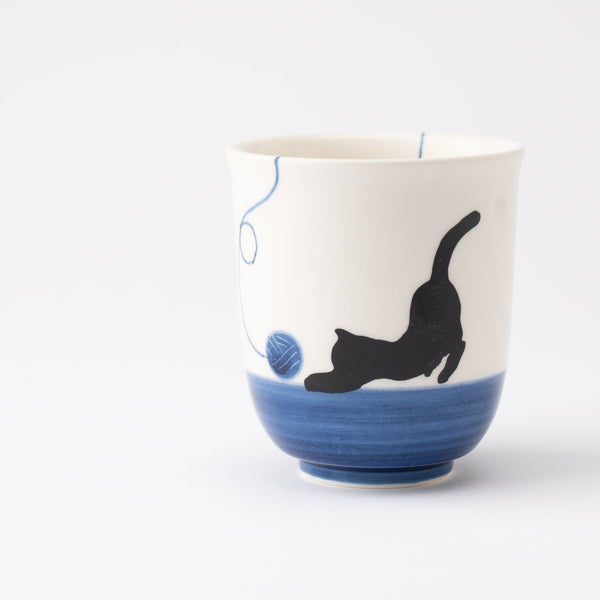 kikusho-kiln-blue-yarn-cat-hasami-yunomi-japanese-teacup-musubi-kiln-quality-japanese-tablewares-and-gifts-968382.jpg