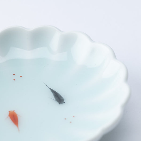 kosen-kiln-medaka-rice-fish-chrysanthemum-imari-nabeshima-ware-sauce-plate-musubi-kiln-quality-japanese-tablewares-and-gifts-190966.jpg