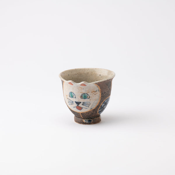 kousai-kiln-playful-cat-hasami-small-yunomi-japanese-teacup-musubi-kiln-quality-japanese-tablewares-and-gifts-302033.jpg