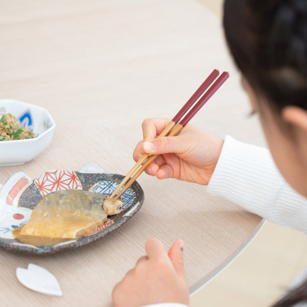 kousai-kiln-playful-rabbit-hasami-plate-musubi-kiln-quality-japanese-tablewares-and-gifts-773844.jpg