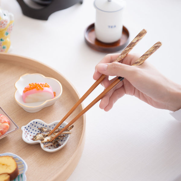 matsukan-crystal-hidamari-wakasa-lacquerware-chopsticks-set-225-cm-89-in-with-chopstick-rests-set-of-two-musubi-kiln-quality-japanese-tablewares-and-gifts-821300.jpg