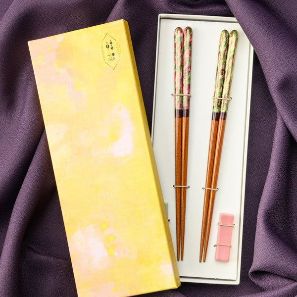 matsukan-crystal-komorebi-wakasa-lacquerware-chopsticks-set-225-cm-89-in-with-chopstick-rests-set-of-two-musubi-kiln-quality-japanese-tablewares-and-gifts-469484.jpg