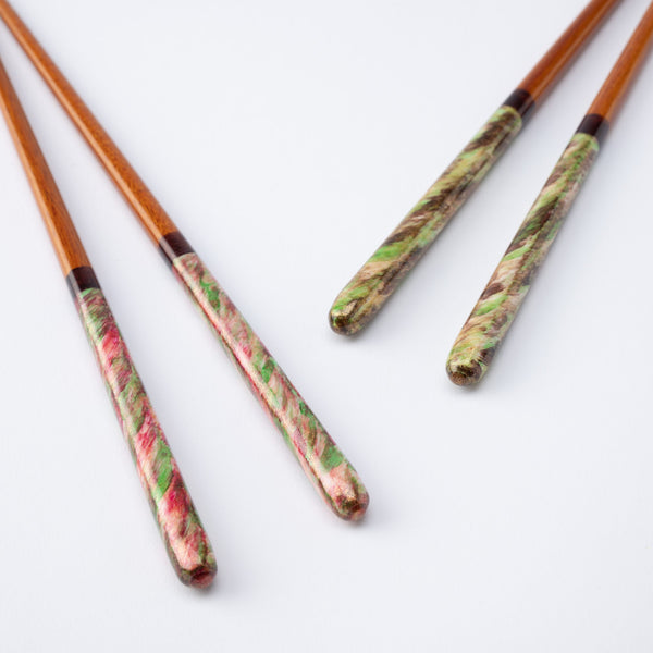 matsukan-crystal-komorebi-wakasa-lacquerware-chopsticks-set-225-cm-89-in-with-chopstick-rests-set-of-two-musubi-kiln-quality-japanese-tablewares-and-gifts-845160.jpg