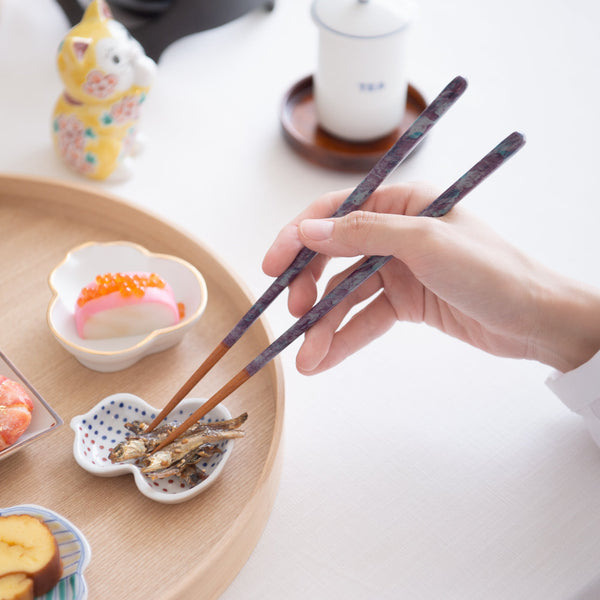 matsukan-crystal-moss-pink-and-wisteria-wakasa-lacquerware-chopsticks-set-225-cm-89-in-with-chopstick-rests-set-of-two-musubi-kiln-quality-japanese-tablewares-a-211747.jpg