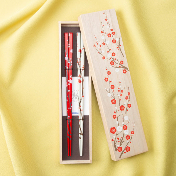 matsukan-rimpa-red-and-white-plum-blossoms-wakasa-lacquerware-set-of-two-pairs-of-chopsticks-23-cm-91-in-musubi-kiln-quality-japanese-tablewares-and-gifts-408764.jpg