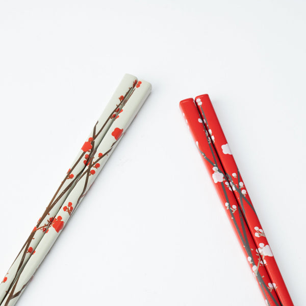 matsukan-rimpa-red-and-white-plum-blossoms-wakasa-lacquerware-set-of-two-pairs-of-chopsticks-23-cm-91-in-musubi-kiln-quality-japanese-tablewares-and-gifts-644846.jpg