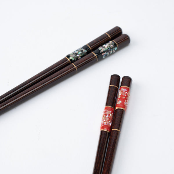 matsukan-sound-of-the-sea-shell-inlay-checkered-pattern-wakasa-lacquerware-set-of-two-pairs-of-chopsticks-23-cm-91-in-21-cm-83-in-with-chopstick-rests-set-of-tw-110010.jpg