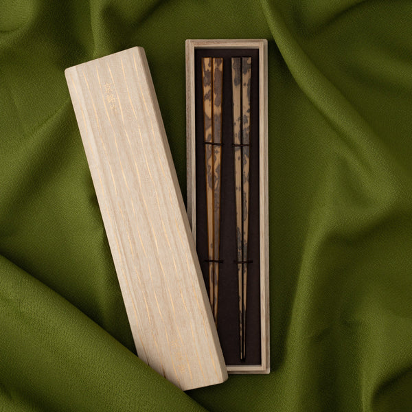 matsukan-square-zumen-kyoto-bamboo-wakasa-lacquerware-chopsticks-set-of-two-pairs-of-chopsticks-24-cm-94-in-musubi-kiln-quality-japanese-tablewares-and-gifts-292186.jpg