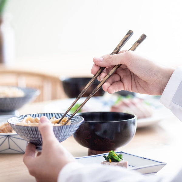 matsukan-square-zumen-kyoto-bamboo-wakasa-lacquerware-chopsticks-set-of-two-pairs-of-chopsticks-24-cm-94-in-musubi-kiln-quality-japanese-tablewares-and-gifts-579802.jpg