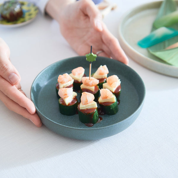 meru-jade-spume-mino-ware-round-plate-65in-musubi-kiln-quality-japanese-tablewares-and-gifts-728827.jpg