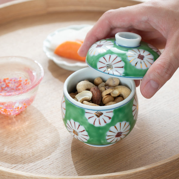 musubi-mono-green-field-of-chrysanthemums-arita-chawanmushi-bowl-musubi-kiln-quality-japanese-tablewares-and-gifts-632563.jpg