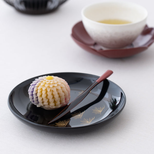 pine-echizen-lacquerware-black-side-plate-set-musubi-kiln-quality-japanese-tablewares-and-gifts-632364.jpg