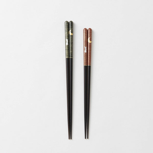 rabbits-under-the-moon-yamanaka-lacquerware-set-of-two-pairs-of-chopsticks-225-cm-89-in-21-cm-83-in-musubi-kiln-quality-japanese-tablewares-and-gifts-520794.jpg
