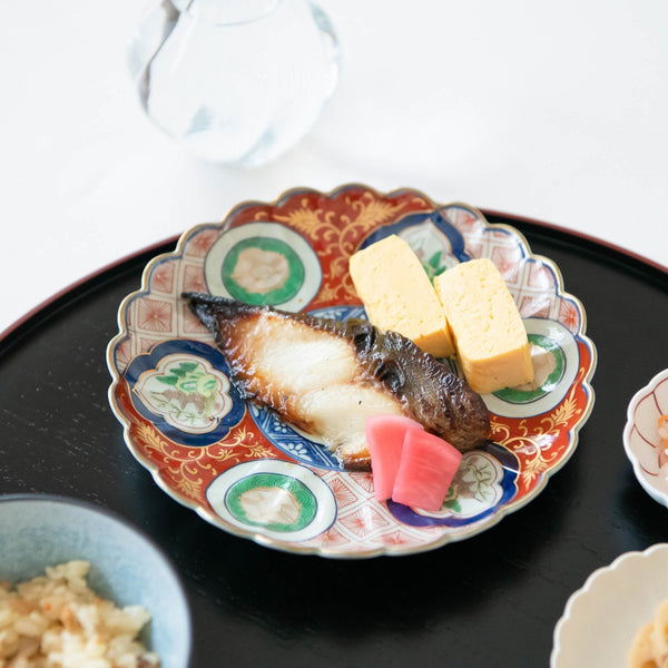 rinkuro-kiln-old-imari-red-sansui-plate-musubi-kiln-quality-japanese-tablewares-and-gifts-842327.jpg