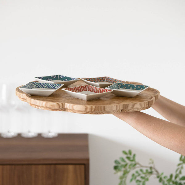 seikou-kiln-jidai-kutani-square-sauce-plate-set-musubi-kiln-quality-japanese-tablewares-and-gifts-695518.jpg