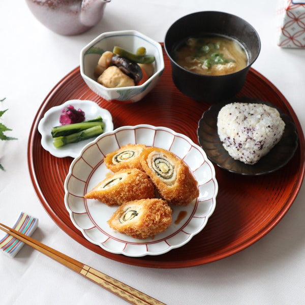 soramoe-red-chrysanthemum-hasami-round-plate590in-musubi-kiln-quality-japanese-tablewares-and-gifts-666086.jpg